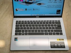 acer-swift-go-14-touch-laptop-intel-evo-4